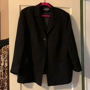 Stylish Black 3-Button Blazer, Casual Corner